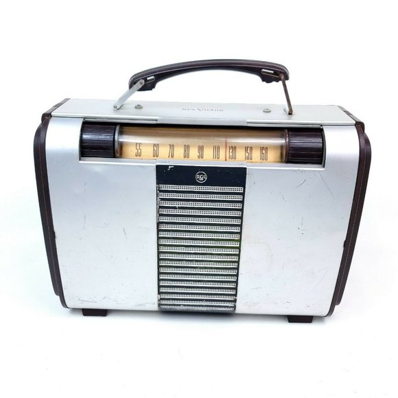 RCA Other - Vintage Tube Radio RCA Victor 8BX6 Globe-Trotter